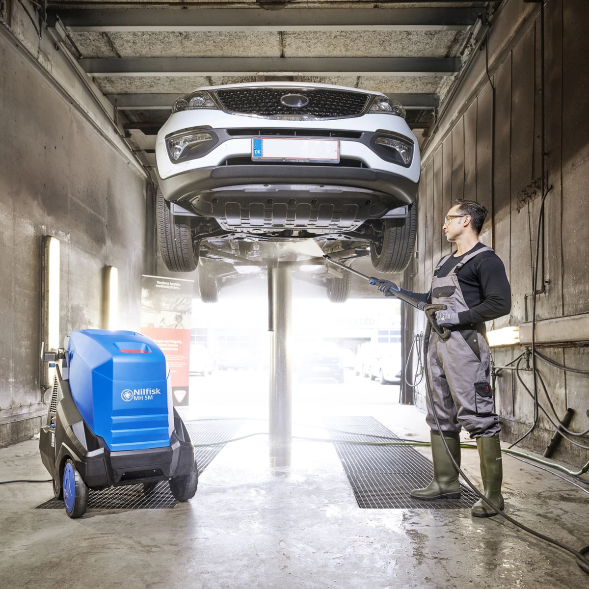Hidrolavadora de Agua Caliente Nilfisk MH 5M